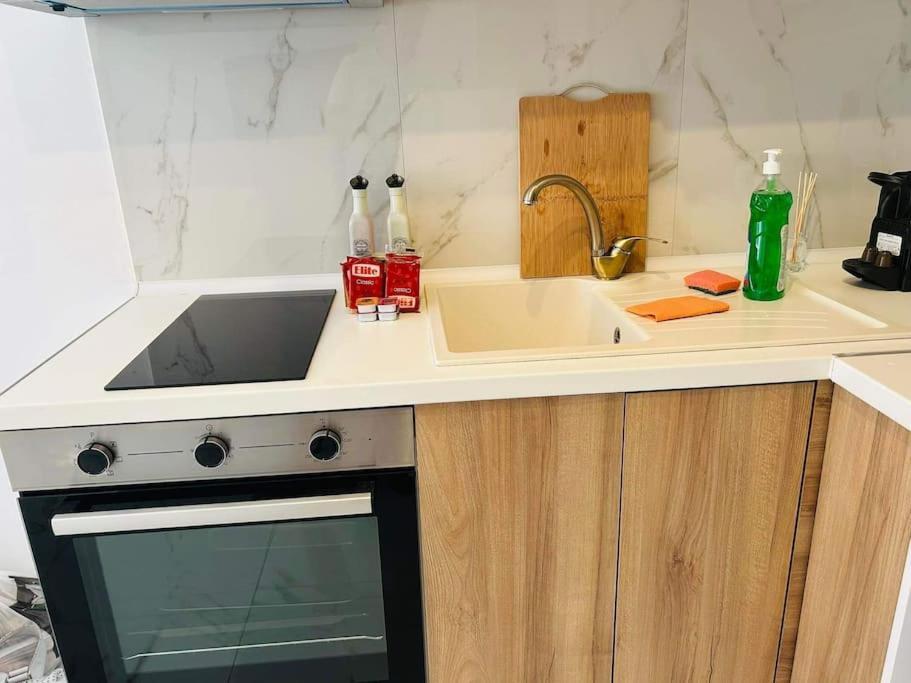 Luxury No4 Apartment In Ladadika Thessaloníki Ngoại thất bức ảnh